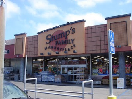 Stumps Family Marketplace logo